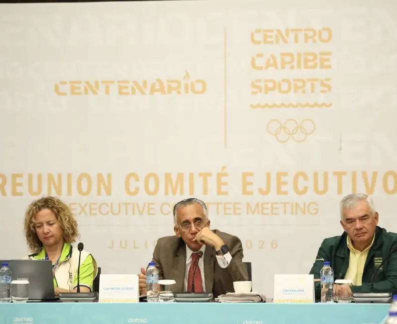 Luis Mejía Oviedo encabezó reunión de Centro Caribe Sports.