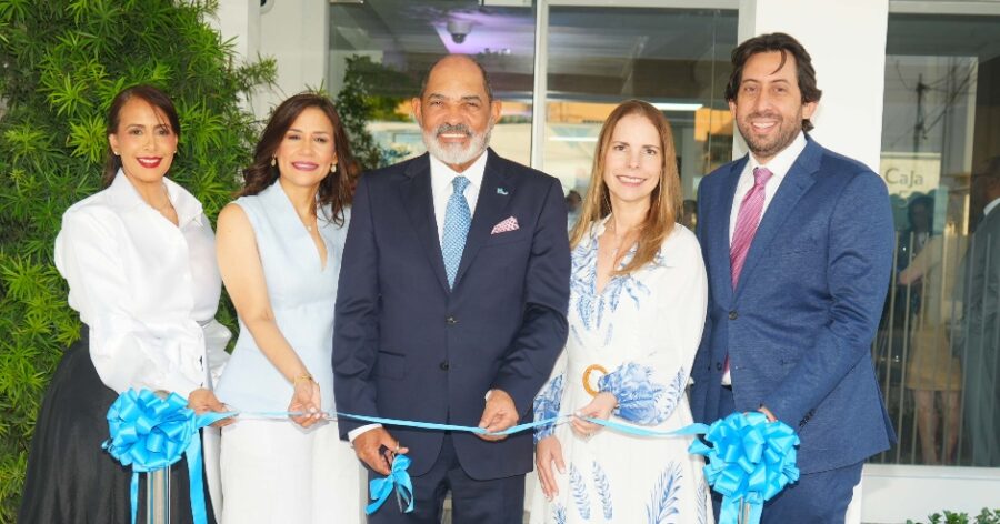 Rosalynn Ceballos, Ydania Vólquez, José Zapata, Karla Portela y Raúl Rodríguez.