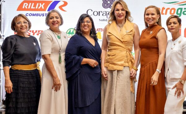Parte de las damas que se dieron cita.