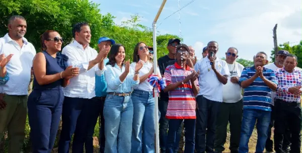 Directivos de la entidades durante el acto.