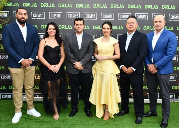 Jussiel Rosendo, Aleyris Acosta, Joel Rodríguez, Jennifer Vidal ,Rubén González y Eduardo Ferreira.