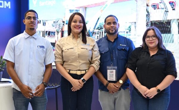 Emilio Pimentel, Alba Guzmán, Antony Fernández y Patricia Brito.