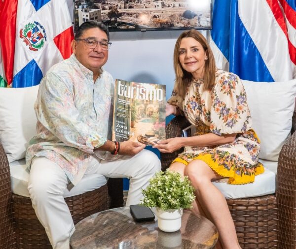 Miguel Calzada León y   Mariajosé Turull.
