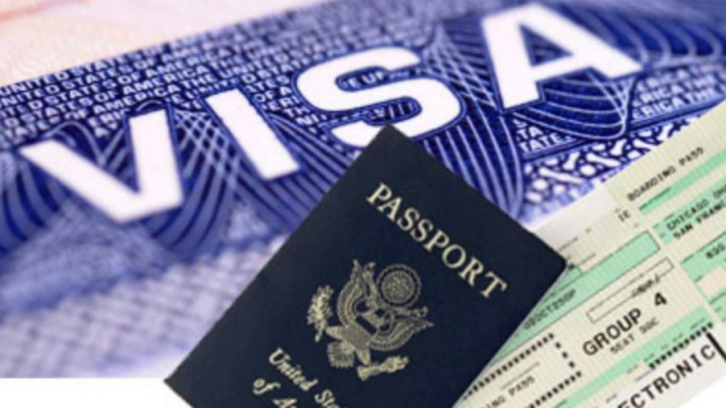 Esto es lo que debes llevar si vas a una cita para una visa de inmigrante como hijastro o padrastro