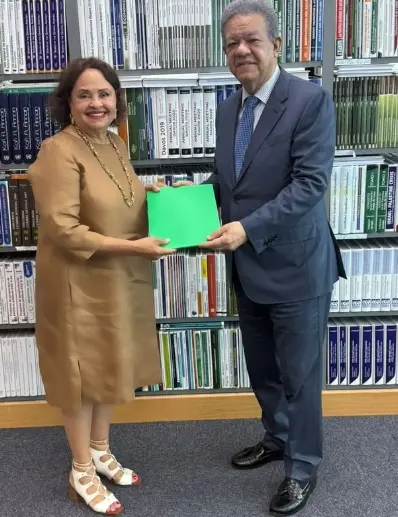 Altagracia Martínez y Leonel Fernández.