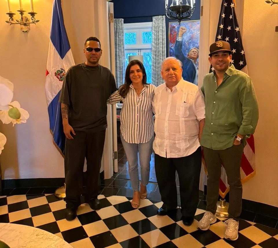 Leah Campos y los influencers: así construye la embajadora de EE. UU. su conexión con las audiencias dominicanas