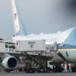 Trump se escondió en un contenedor de comida para cambiar de avión en secreto tras cumbre de la OTAN