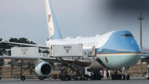 El Air Force One despegó de Ankara, Turquía, el 8 de julio.