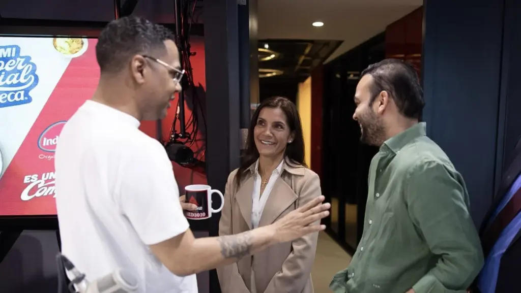 Leah Campos y los influencers: así construye la embajadora de EE. UU. su conexión con las audiencias dominicanas