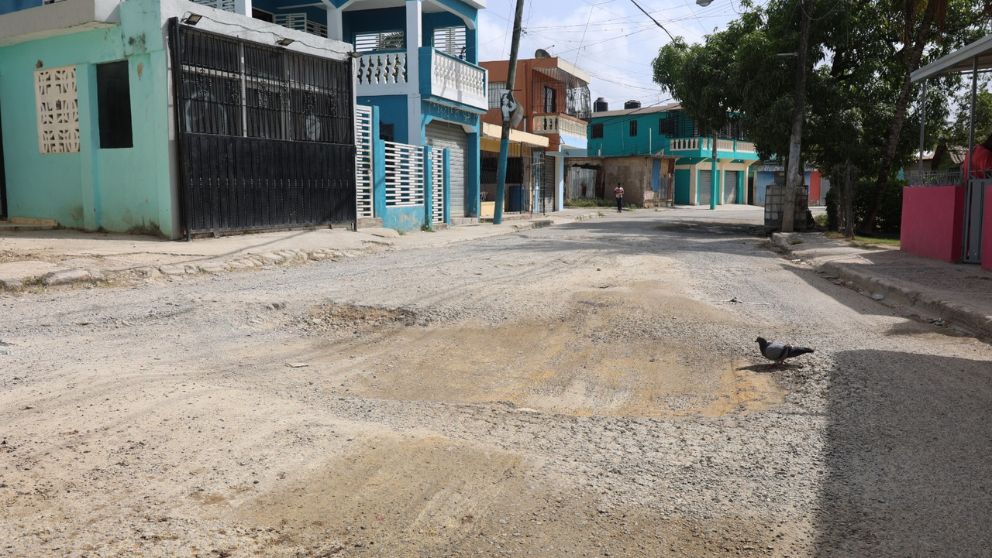Villa Mella norte: tan cerca de la modernidad, sin atención primaria y arropado por la pobreza