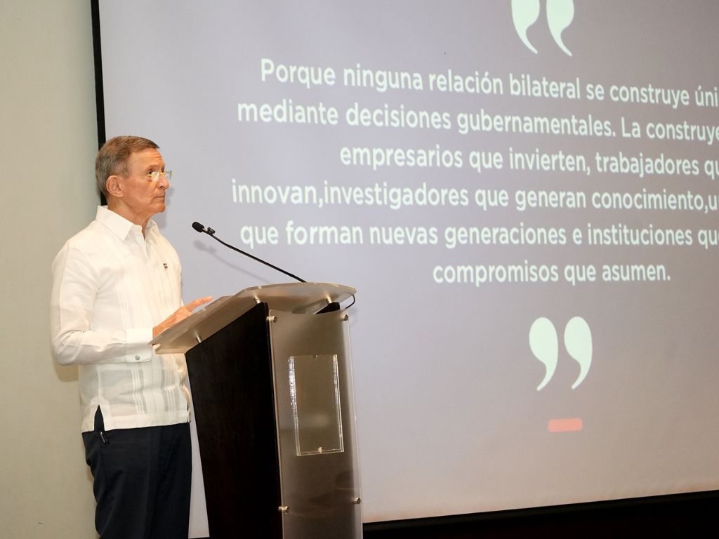 Canciller Roberto Álvarez apuesta por fortalecer las relaciones comerciales entre RD y México