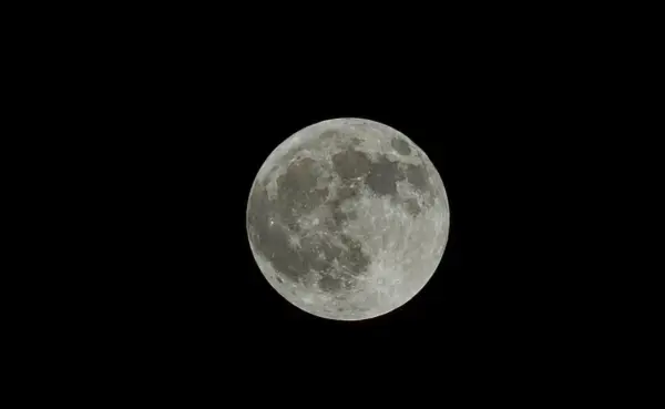Inicio del Eclipse lunar