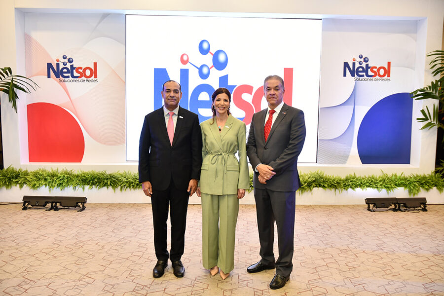 Diego Joubert, Katherine Luciano y Fernando Canela.
