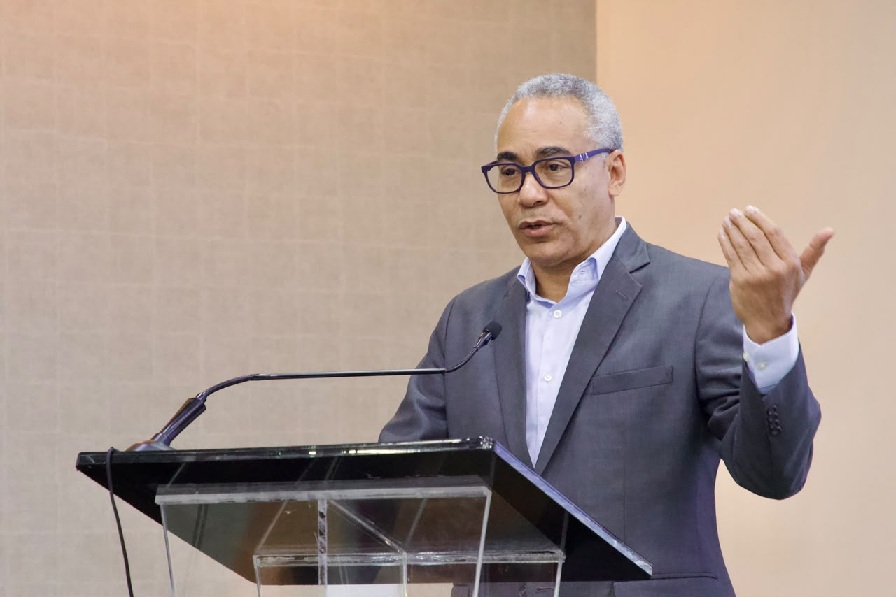 ADOPAE asume nuevos retos de la mano de Fausto Polanco como presidente