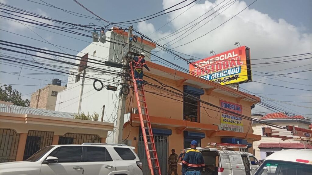 EDEEste inicia despliegue de 145 mil medidores inteligentes para modernizar la gestión del servicio eléctrico