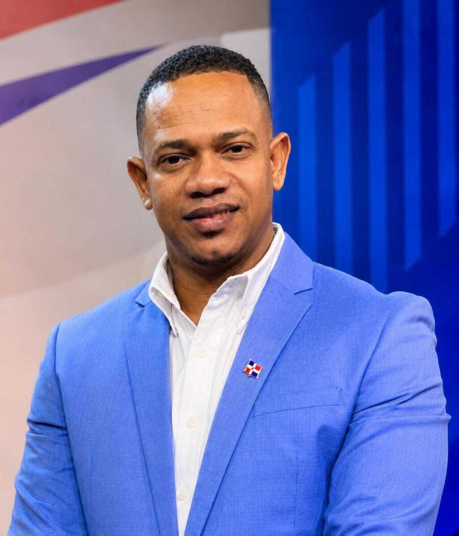 Emmanuel Aquino Alvarado