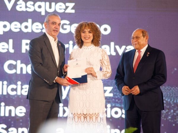 Entrega de Becas- Mescyt