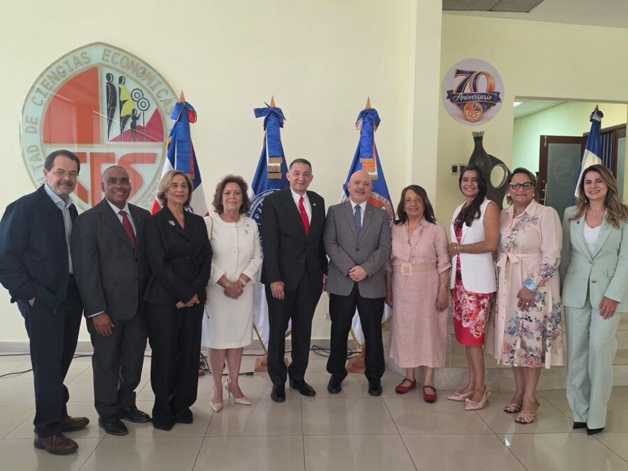 UASD reconoce seis décadas de formación de dermatólogos en el IDCP