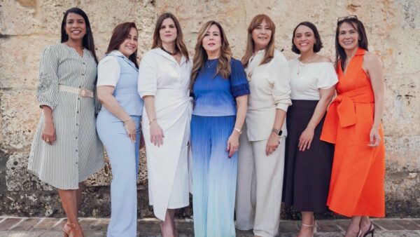 Gabriela Coronado, Heidy Grullón, Catherine Batista, Caroll Báez, Sandra Báez, Rosalin Tejada y Migdalia Acosta.