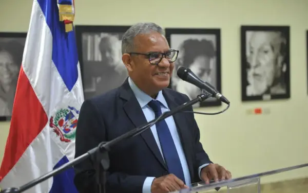 Libro 'Desde un costado de la (des) Memoria'