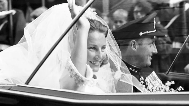 Muere a los 89 años Harald de Noruega, el rey que se casó con una plebeya y reformó la monarquía de su país