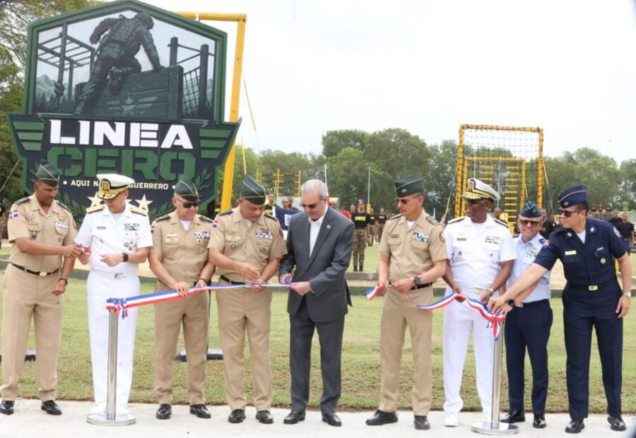 Luis Abinader inaugura linea cero