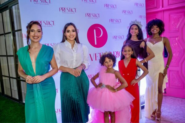 Jonairys Roberts, Fátima Betsalie Hernández, Estudiantes de los diferentes Programas