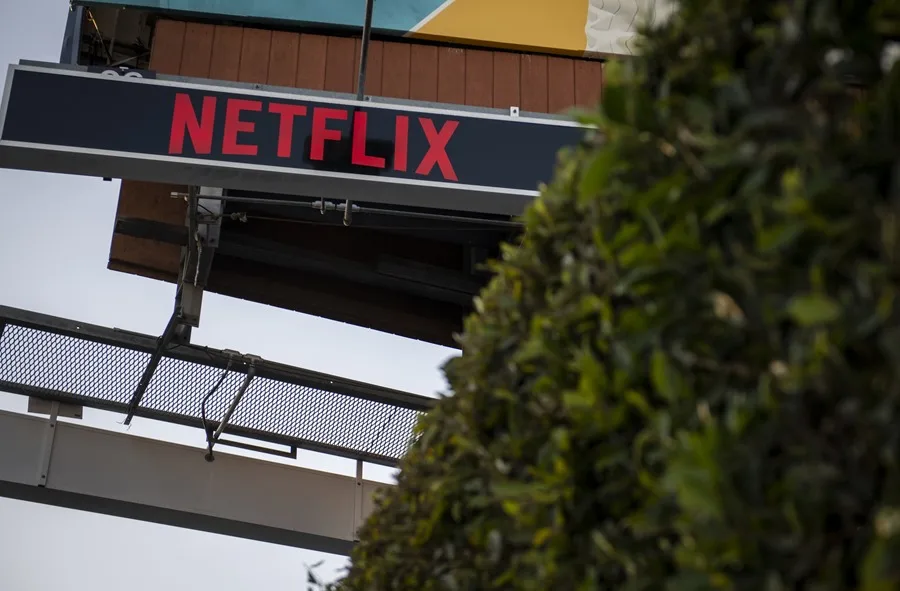 Las autoridades indagan el caso de una película de Nicolas Cage que desapareció de Netflix