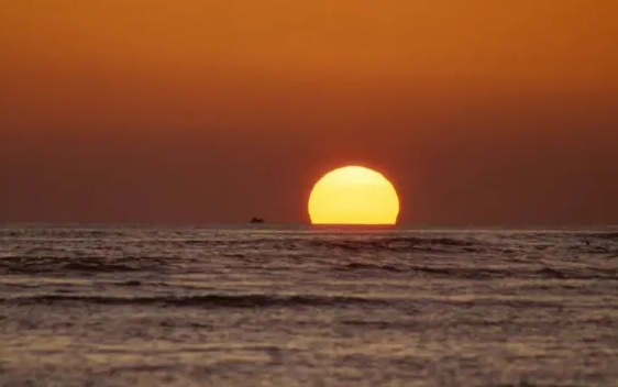 OCASO-SOL OPINIENTE
