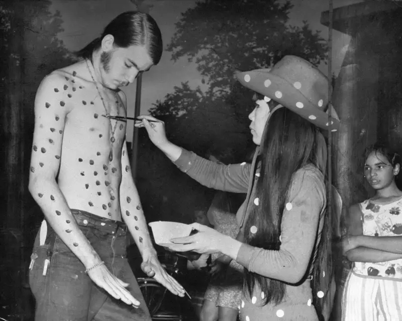 Muere a los 97 años Yayoi Kusama, la artista japonesa que convirtió los lunares en un símbolo del arte contemporáneo