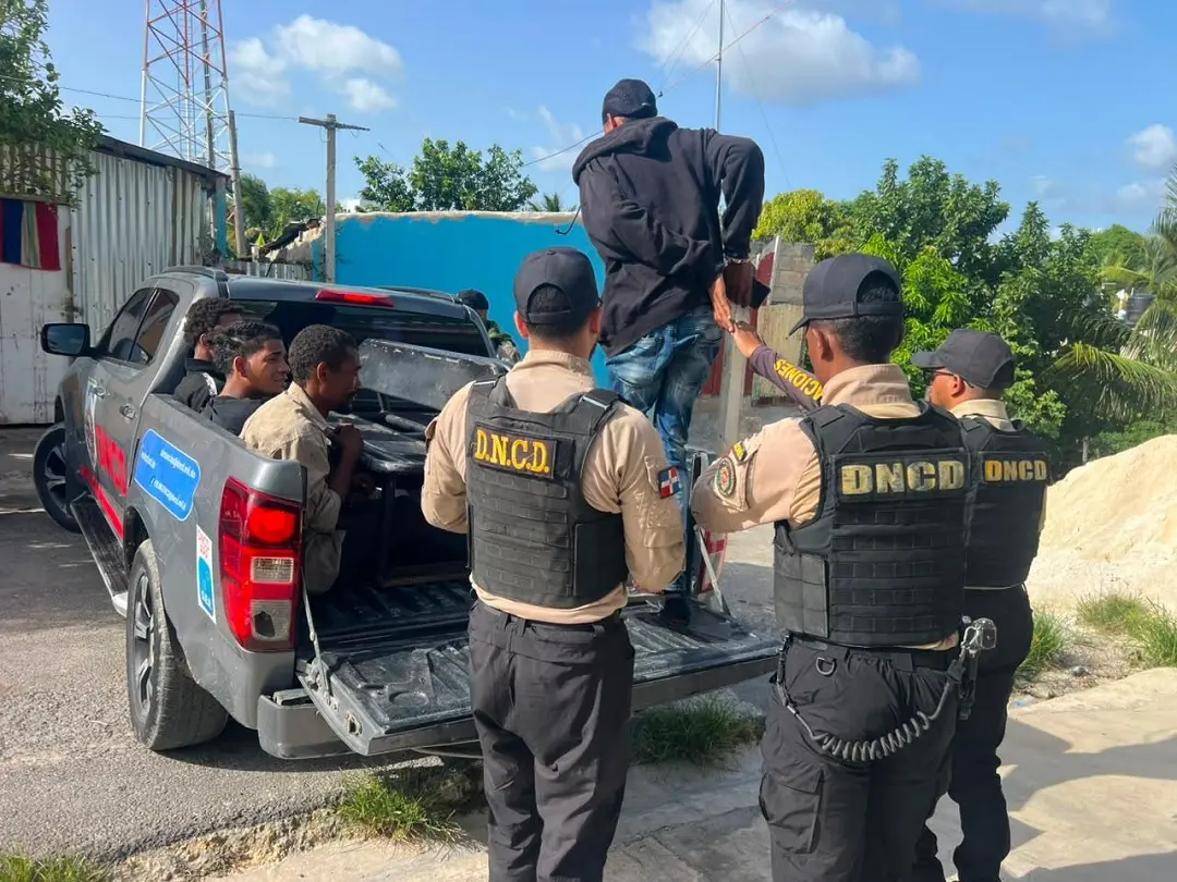 DNCD decomisa más de 19 mil gramos de drogas en La Romana, La Altagracia y El Seibo y arresta a 113 personas