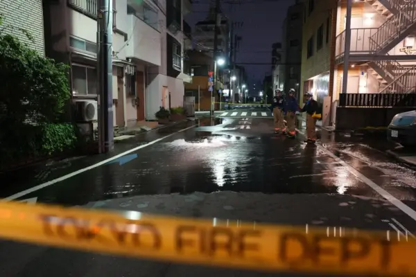 Rescatistas del Departamento de Bomberos de Tokio