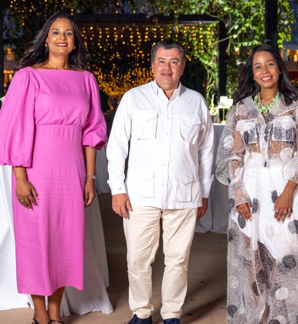 Sarah Agramonte, Pedro Parets y Patricia Acosta.