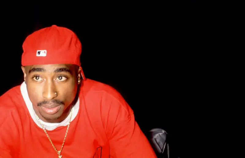 Quién era el rapero Tupac Shakur, cómo fue asesinado y por qué 30 años después el crimen sigue sin esclarecerse