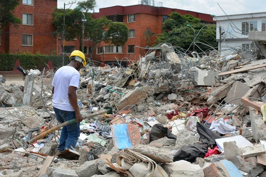 Entre escombros y recuerdos, Cali comienza su reconstrucción tras el terremoto