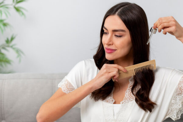 ¿Se te cae el cabello? Estas recomendaciones pueden ayudar a frenar la pérdida