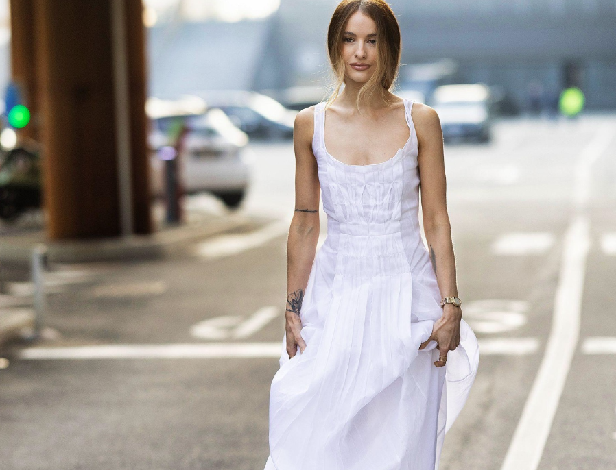 Vestidos de temporada: diseños frescos y elegantes para recibir la tarde