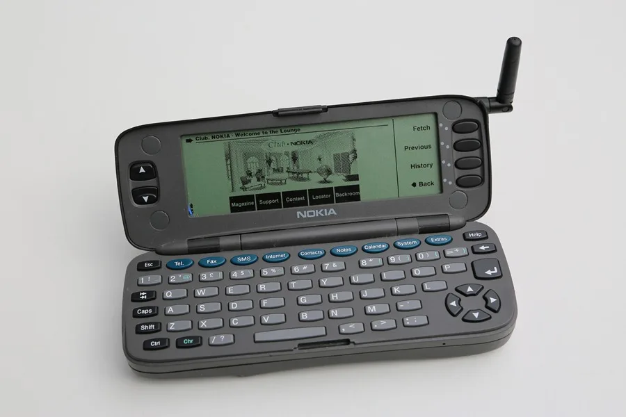 El Nokia 9000 Communicator, el primer teléfono inteligente de la historia, cumple 30 años