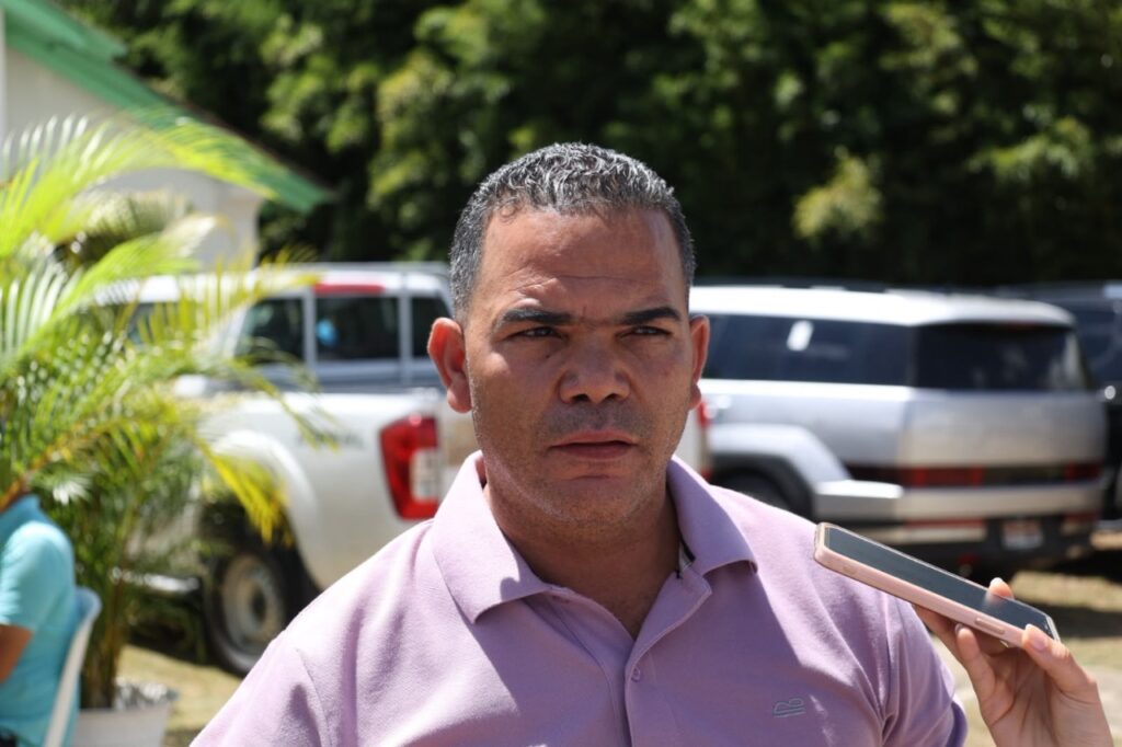  Roberto B. Abreu,