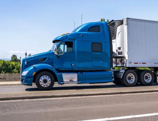 Más de 800 camioneros extranjeros fueron retirados en USA por no calificar