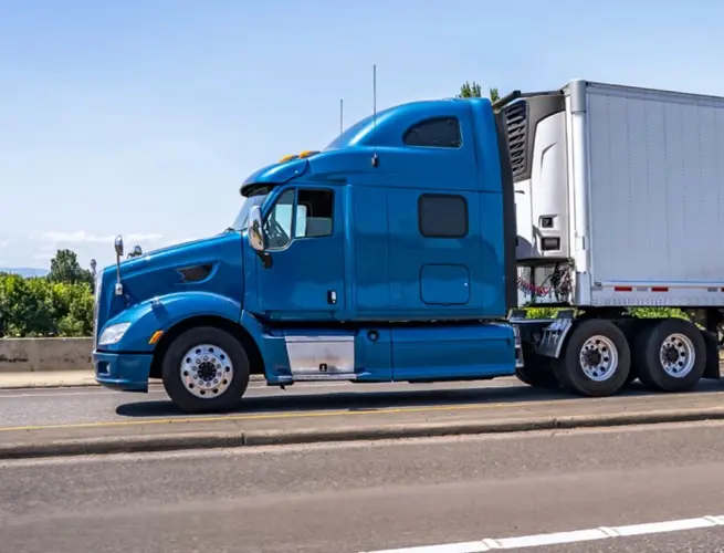 Más de 800 camioneros extranjeros fueron retirados en USA por no calificar