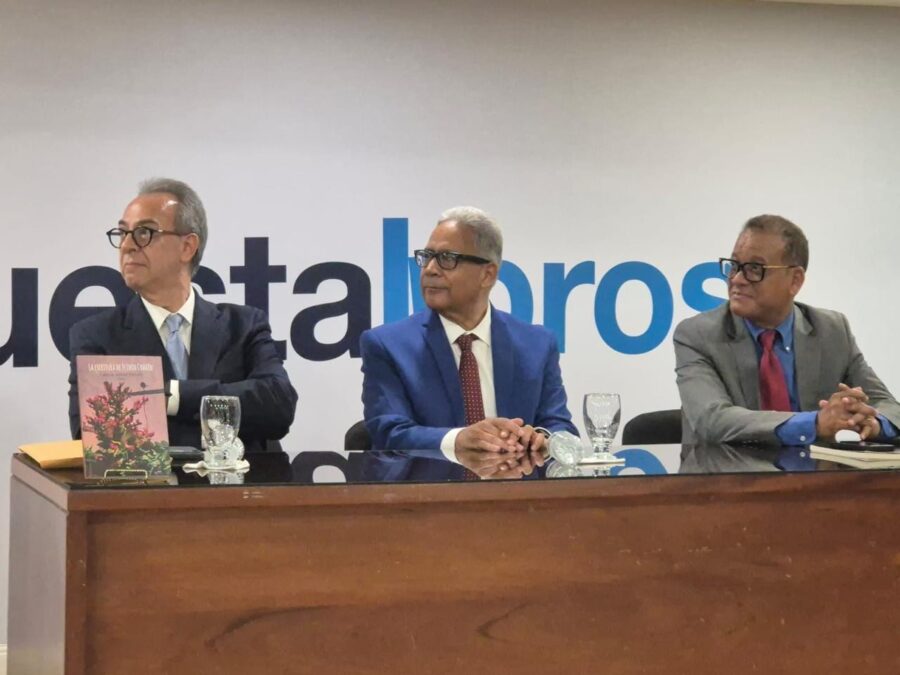 Plinio Chahín publica nuevos libros