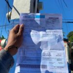 Altas facturas eléctricas y apagones mantienen en vilo a residentes de Puerto Plata