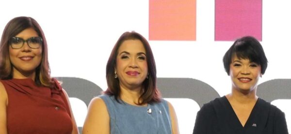 Yniolit Ynoa, Larissa Hérnadez y Natalia Escolástico.