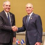 Presidente de Honduras llega este sábado a RD y recorrerá con Abinader el muro fronterizo