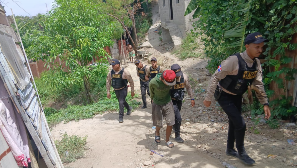 DNCD arresta a 63 personas y ocupa más de 12,700 gramos de drogas en Santiago y Puerto Plata