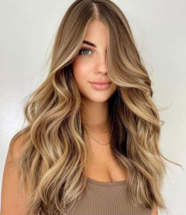 Colores de cabello que marcan tendencia esta temporada: tonos naturales, cálidos y sofisticados