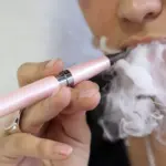 California avanza hacia la prohibición de los cigarrillos electrónicos desechables