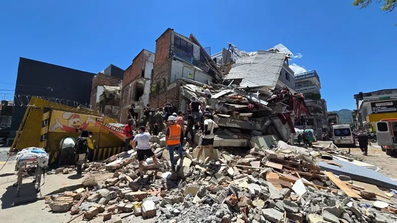 "Cuando estábamos perdiendo las esperanzas, recibimos una llamada": el rescate de Daniela Largo, la joven atrapada por 36 horas en Pereira tras el terremoto