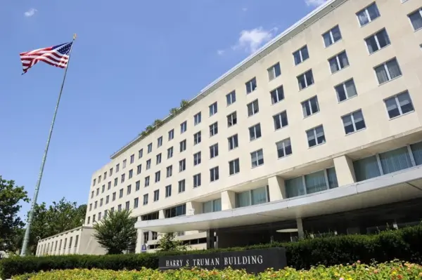 Fotografía de archivo que muestra el exterior del edificio Harry S. Truman, sede central del Departamento de Estado estadounidense, en Washington (Estados Unidos)